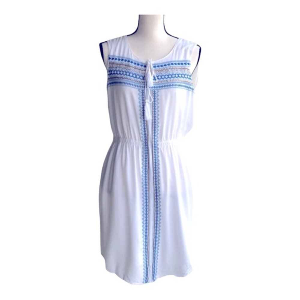 Kenji‎ White Beaded Embroidered  Sleeveless Dress Lined Woman  Size 8 Ant…